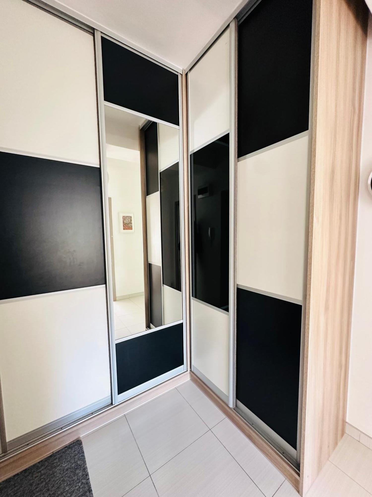 City Apartment Czestochowa Centrum 2-Bedroom ภายนอก รูปภาพ